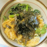 ほうれん草と卵とさやえんどうの３色丼